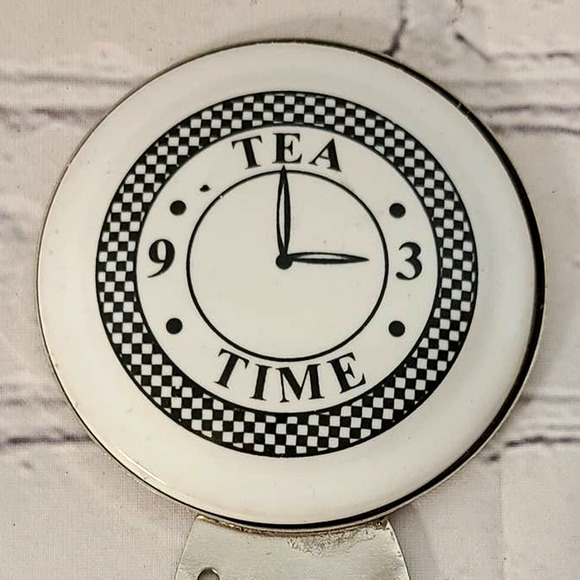 Black and White Tea Time 3 o'clock Kitchen/Laundry/Bedroom Wall Hanger Hook 6.5" - Picture 2 of 3